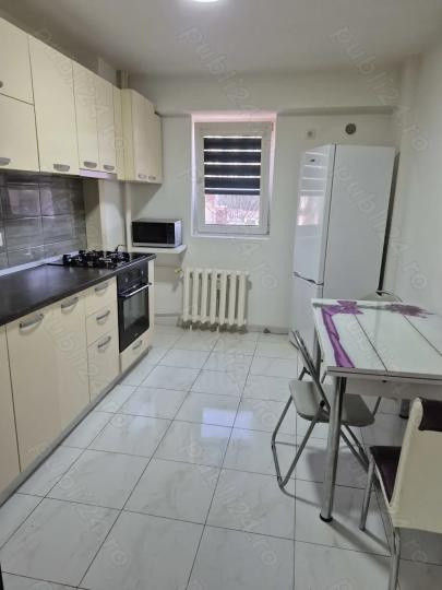 Apartament 2 camere Metrou Aparatorii Patriei