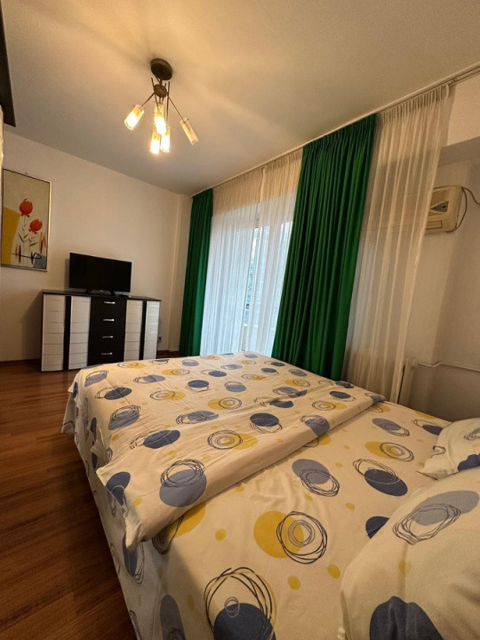 Apartament de inchiriat-decomandat- 2 camere-ultracentral - Piata Victoriei