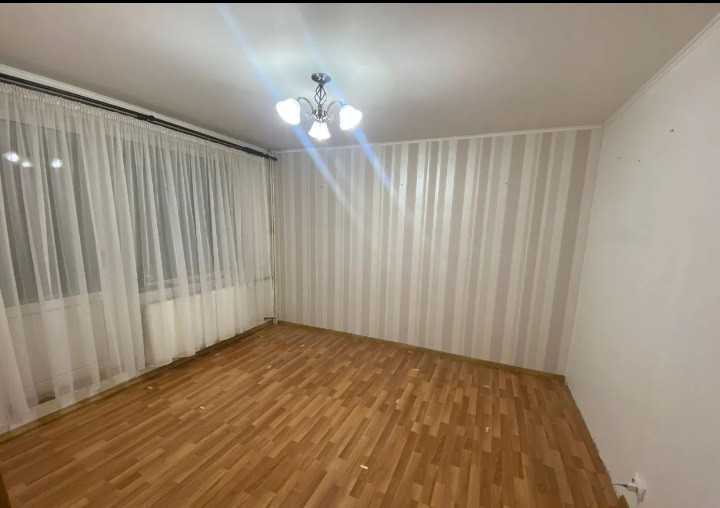 Apartament 4 camere - BLOC ANVELOPAT - zona BRANCOVEANU 