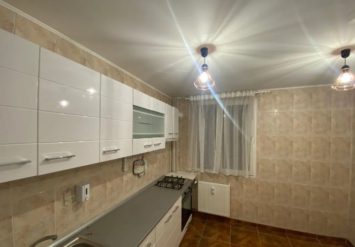 Apartament 4 camere - BLOC ANVELOPAT - zona BRANCOVEANU 