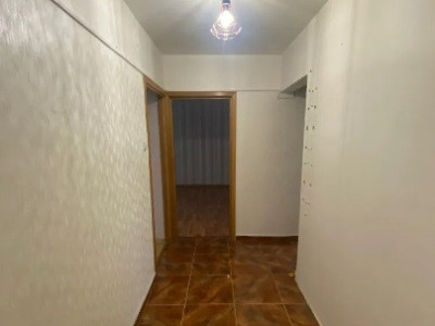 Apartament 4 camere - BLOC ANVELOPAT - zona BRANCOVEANU 