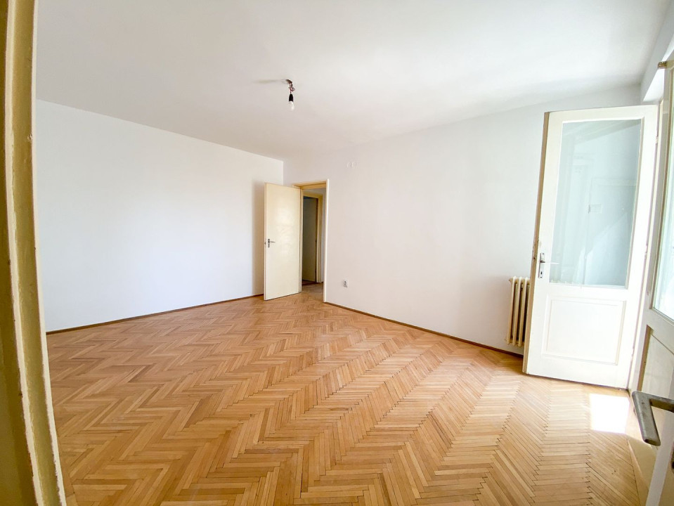 Apartament 3 camere cu vedere spre parcul Cismigiu