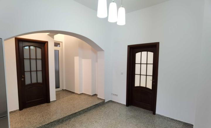 Apartament 3 Camere in vila Cotroceni