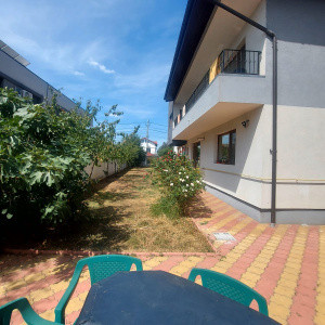 Casa individuala de vanzare- zona Fundeni