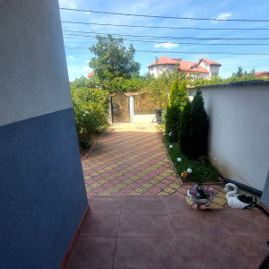 Casa individuala de vanzare- zona Fundeni