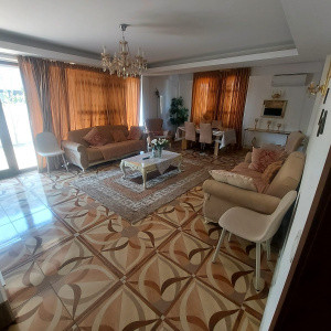 Casa individuala de vanzare- zona Fundeni