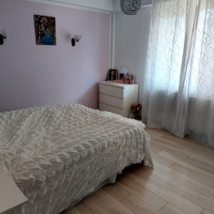Casa individuala de vanzare- zona Fundeni