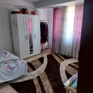 Casa individuala de vanzare- zona Fundeni