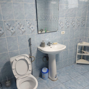 Casa individuala de vanzare- zona Fundeni