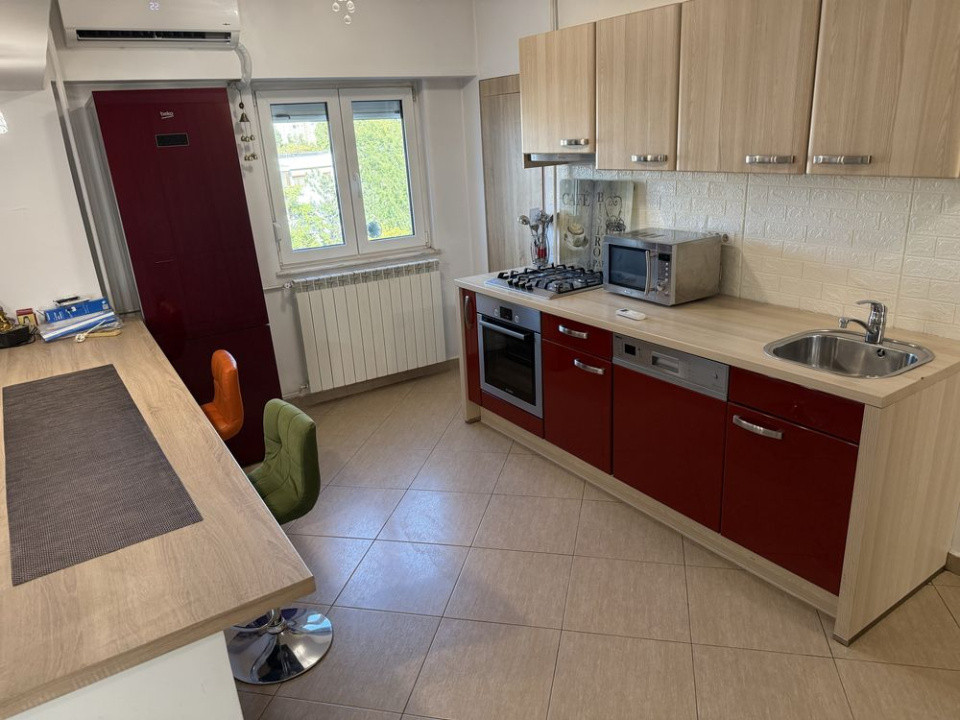 Apartament 3 camere-zona Piata Alba Iulia