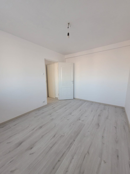APARTAMENT 2 CAMERE APUSULUI