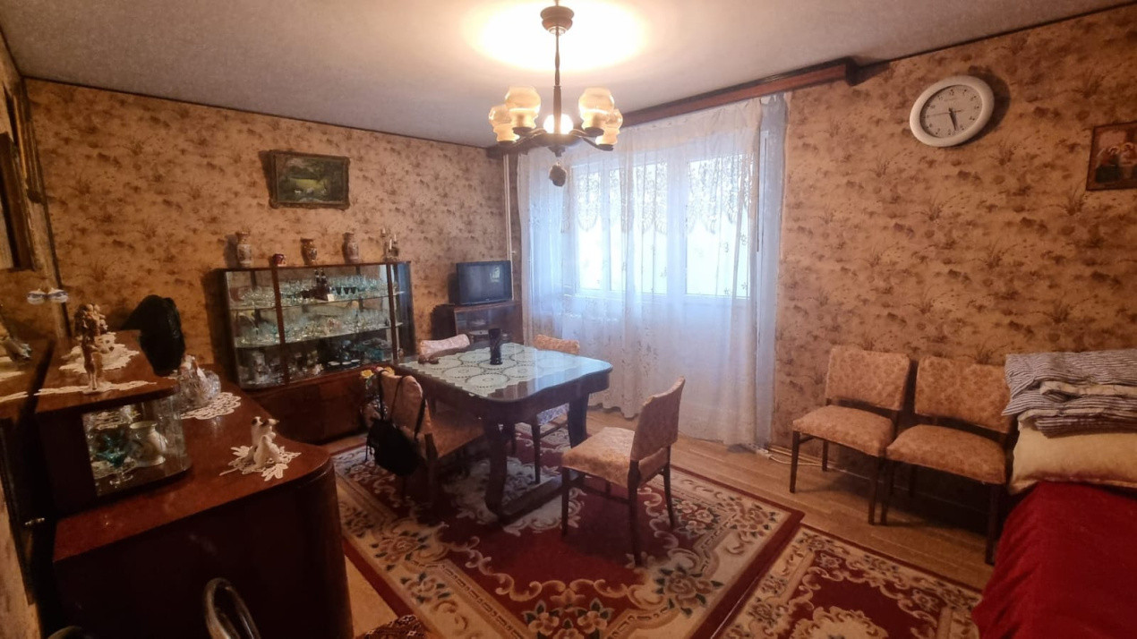 Apartament 4 camere-decomandat-zona Brancoveanu