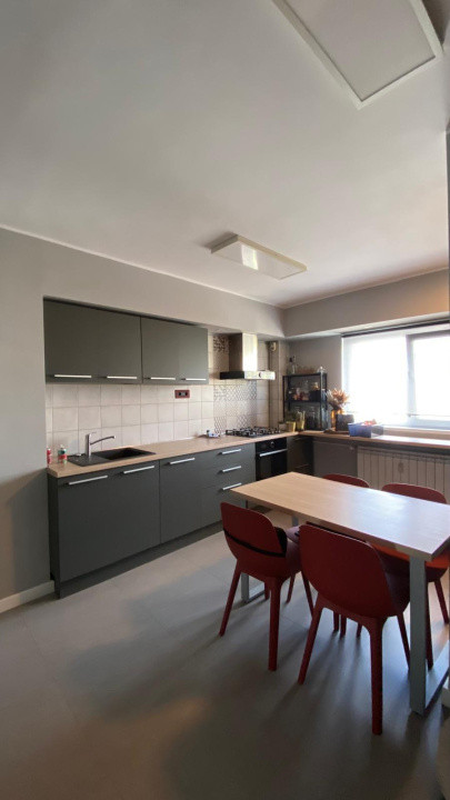 Apartament 2 camere-decomandat-renovat-zona Banu Manta