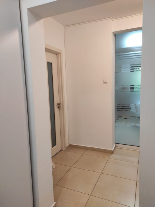 Apartament 3 camere decomandate-Mall Vitan