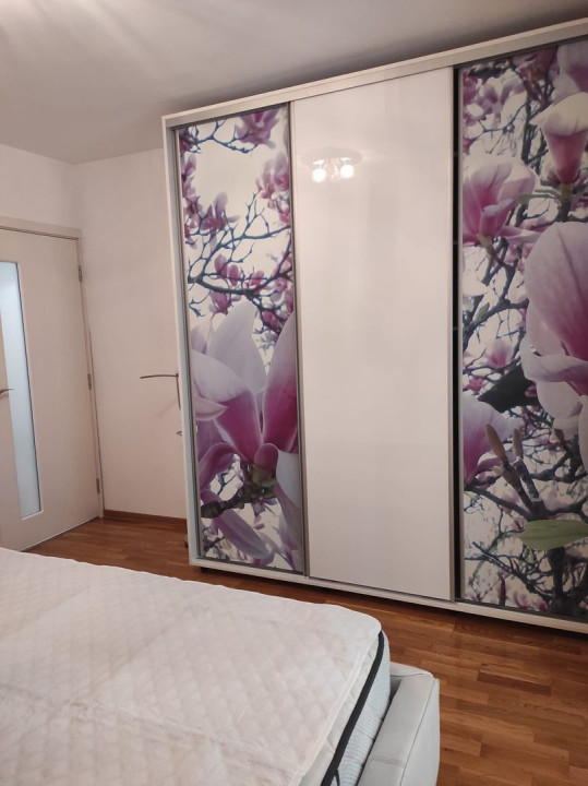 Apartament 3 camere decomandate-Mall Vitan