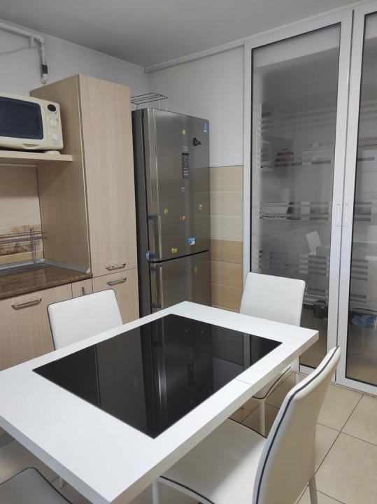 Apartament 3 camere decomandate-Mall Vitan