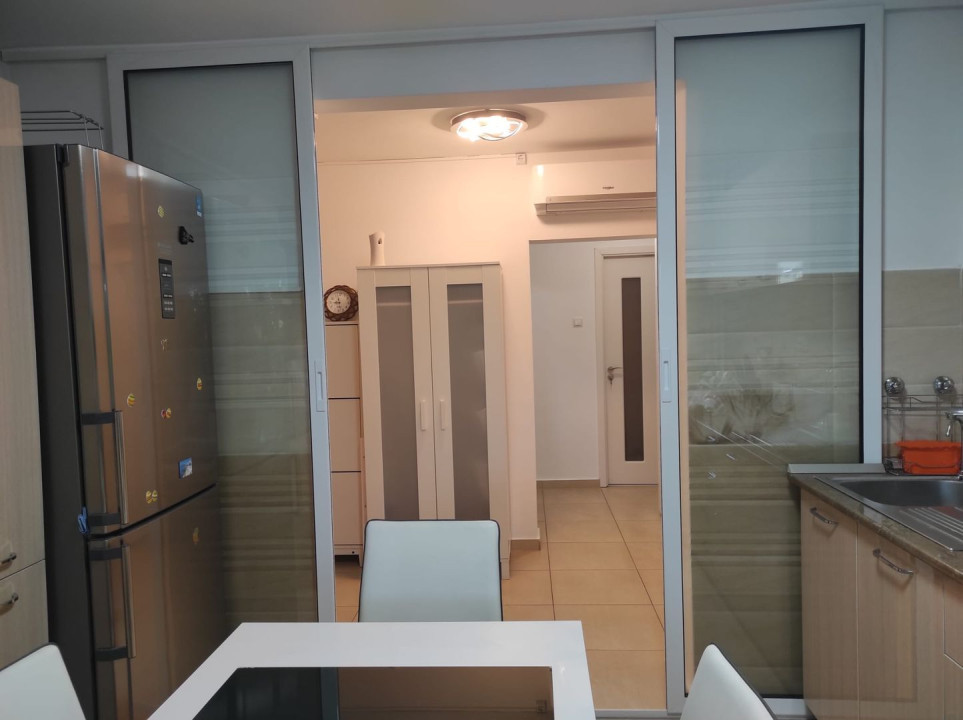 Apartament 3 camere decomandate-Mall Vitan