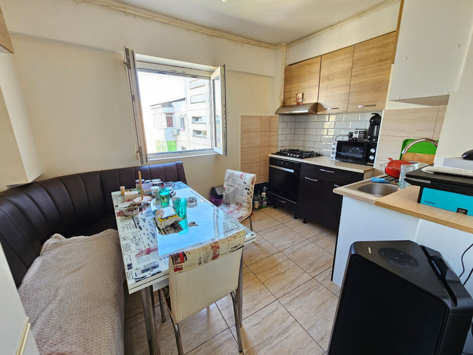 Apartament 3 camere- zona Stadion Ghencea