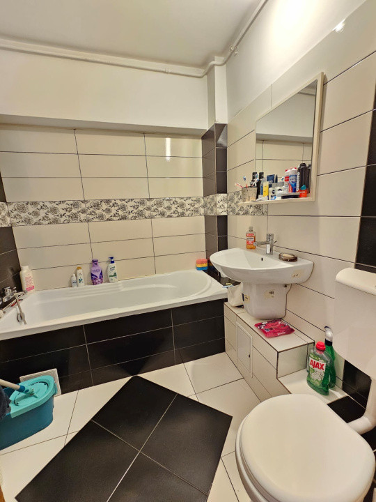 Apartament 3 camere- zona Stadion Ghencea