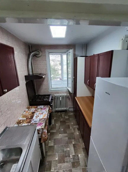 Apartament 2 camere-zona Drumul Taberei-Metrou Favorit