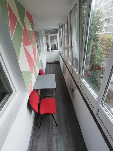 Apartament 2 camere-zona Drumul Taberei-Metrou Favorit