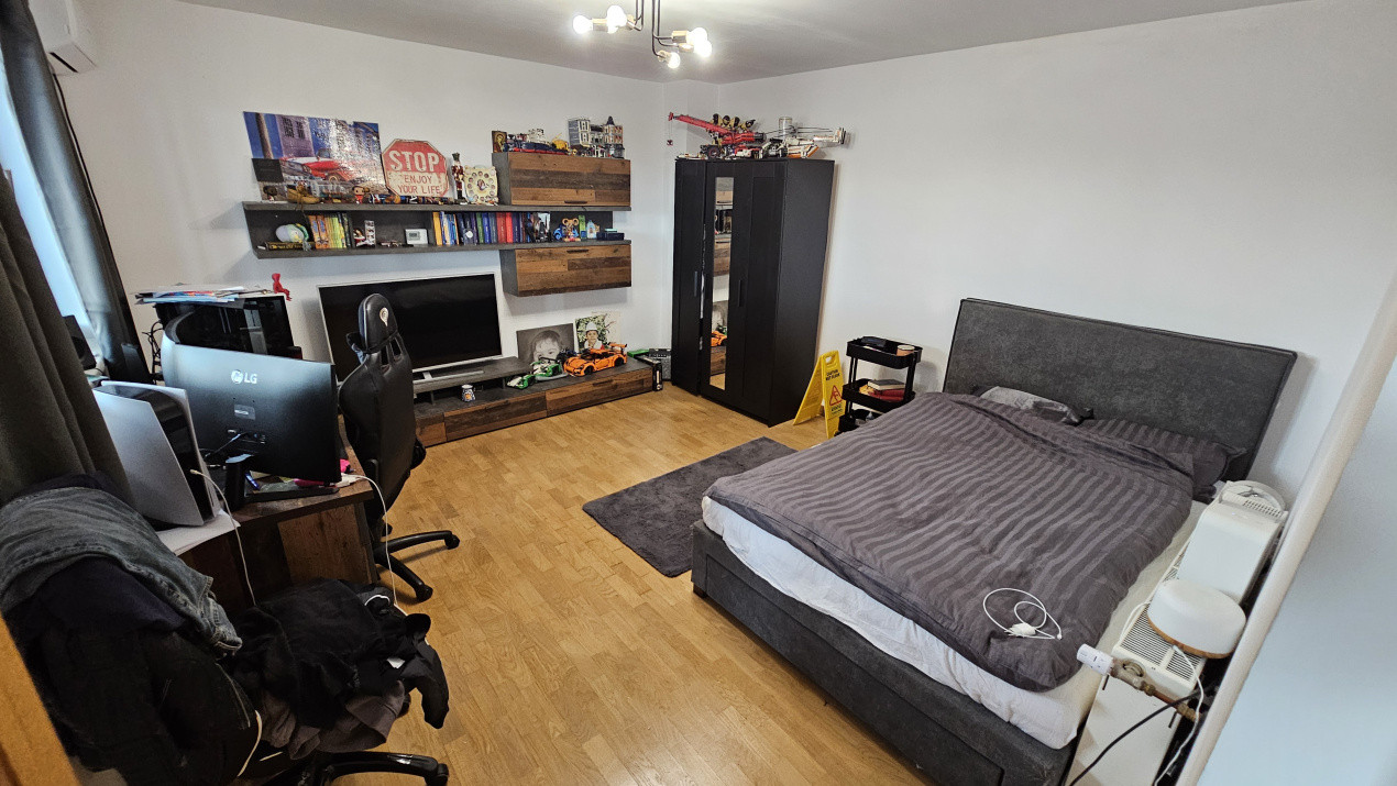 Apartament 5 camere+Terasa 120 mp+garaj -zona - Primaria Sector 1 -Banu Manta