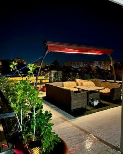 Apartament 5 camere+Terasa 120 mp+garaj -zona - Primaria Sector 1 -Banu Manta