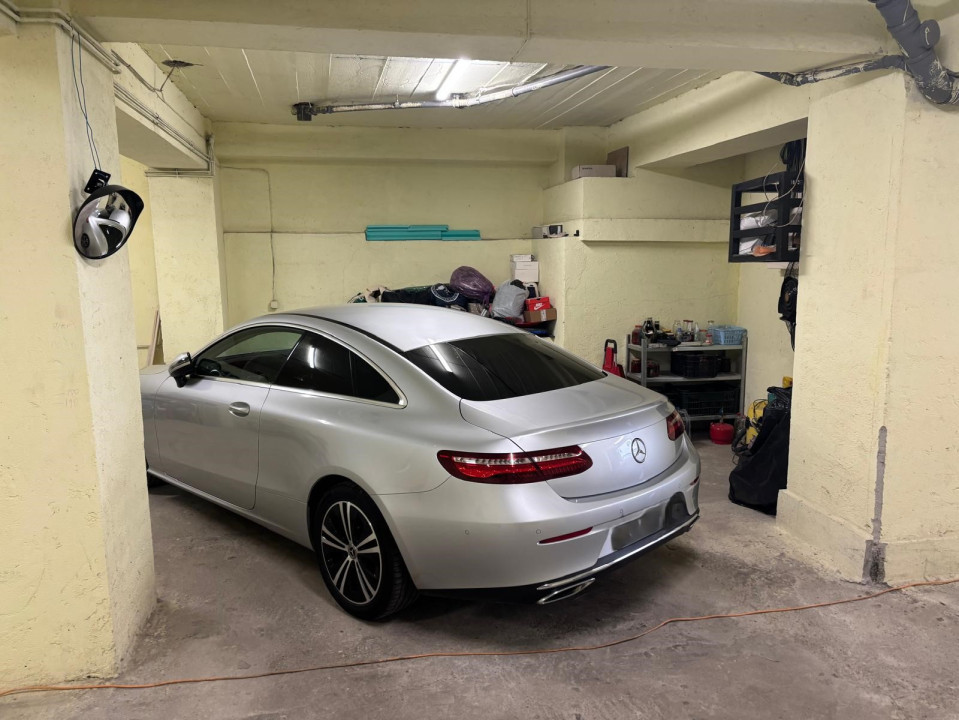 Apartament 5 camere+Terasa 120 mp+garaj -zona - Primaria Sector 1 -Banu Manta