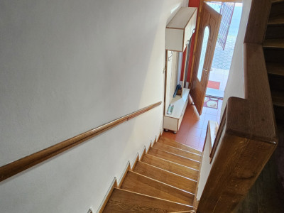 Casa -4 camere -zona Vatra Luminoasa