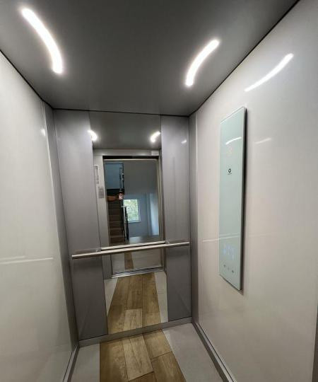 Apartament 2 camere-bloc nou-decomandat-parcare-zona Aparatorii Patriei