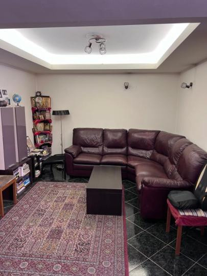 Apartament 3 Camere Basarabiei cu garaj