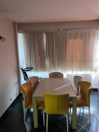 Apartament 3 Camere Basarabiei cu garaj
