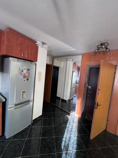 Apartament 3 Camere Basarabiei cu garaj