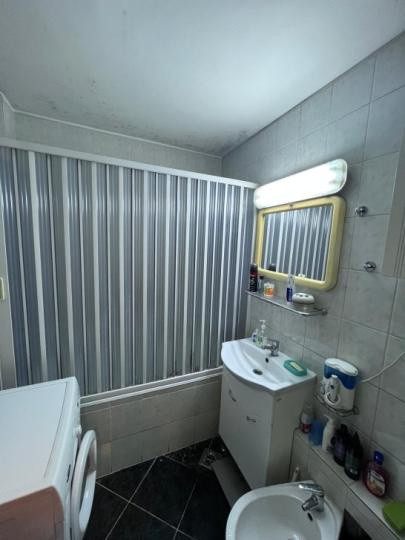 Apartament 3 Camere Basarabiei cu garaj