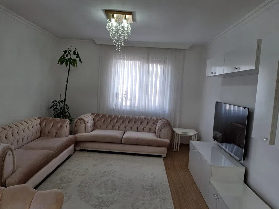 Apartament- 3 camere- decomandat- Metrou Piata Sudului- Berceni