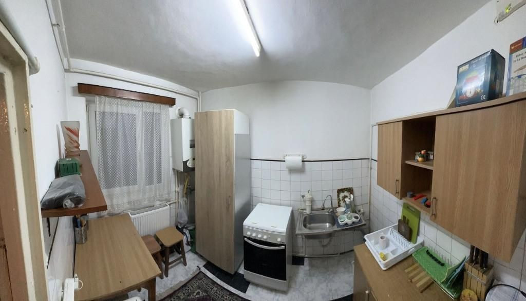 APARTAMENT 3 CAMERE-CALEA FERENTARI-VADUL NOU-CENTRALA