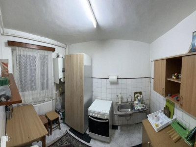 APARTAMENT 3 CAMERE-CALEA FERENTARI-VADUL NOU-CENTRALA