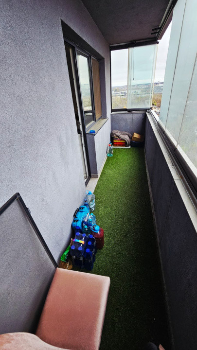 Apartament modern cu 4 camere, decomandat, în zona Piața Presei Libere