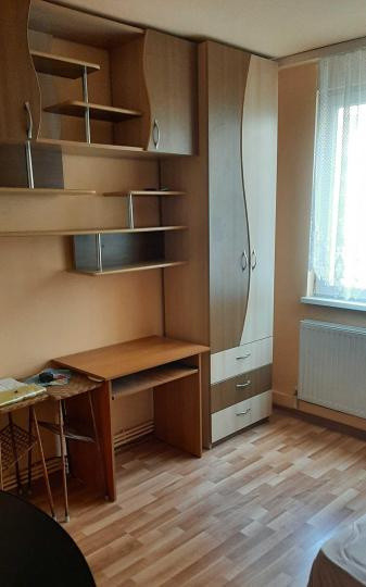 Apartament 3 camere Aparatorii Patriei Moldovita