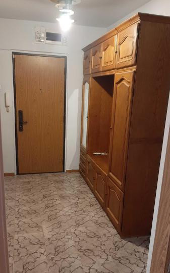 Apartament 3 camere Aparatorii Patriei Moldovita