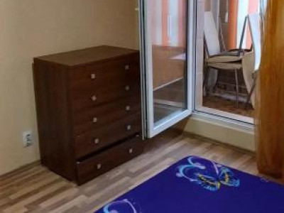 APARTAMENT 3 CAMERE RAHOVA