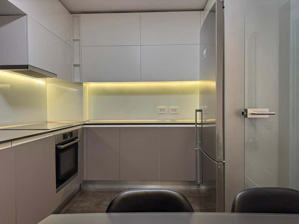 Apartament cu 4 camere decomandat, finisaje premium – zona Nerva Traian