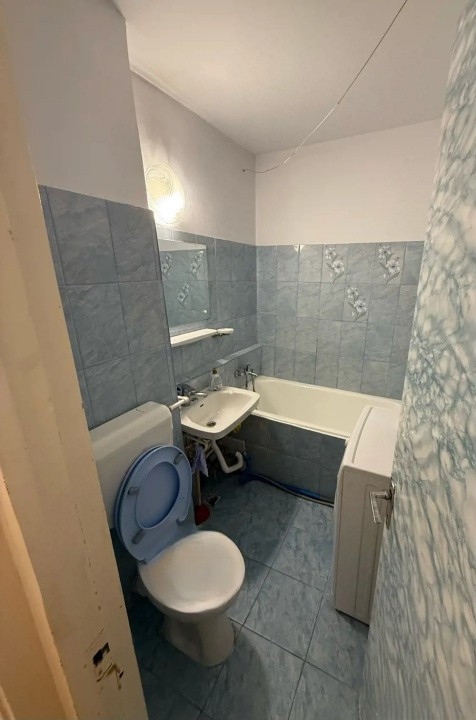 Garsoniera de vanzare-zona Drumul Taberei