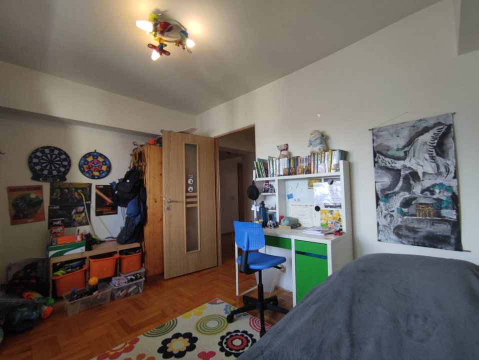 APARTAMENT 4 CAMERE STADIONUL NATIONAL-BASARABIEI