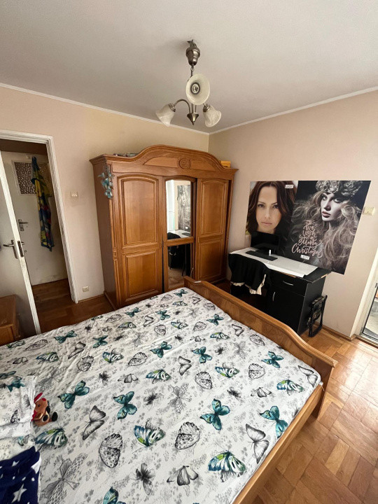 Apartament 3 camere - semidecomandat - Titan 