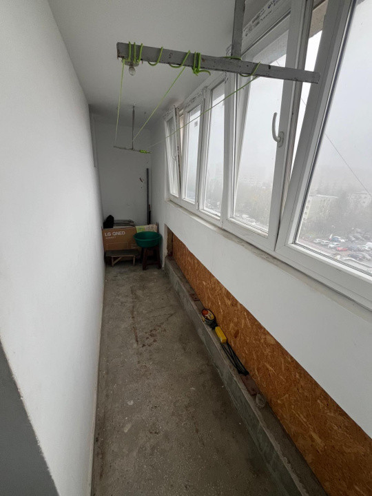 Apartament 3 camere - semidecomandat - Titan 