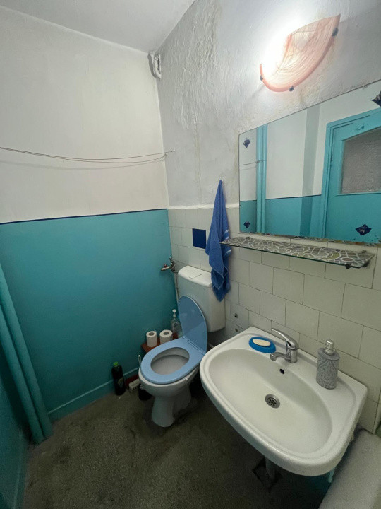 Apartament -3 camere - semidecomandat - Titan 