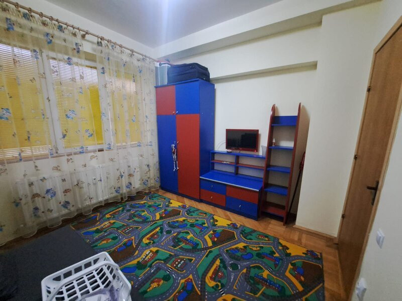 Apartament 3 camere , semidecomandat , Soseaua Mihai Bravu - Iancului