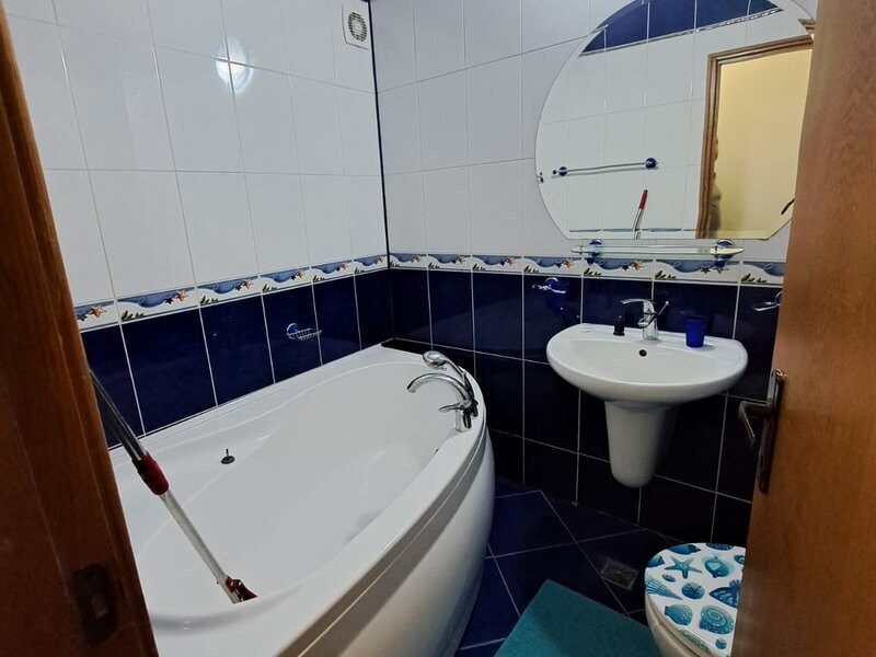 Apartament 3 camere , semidecomandat , Soseaua Mihai Bravu - Iancului