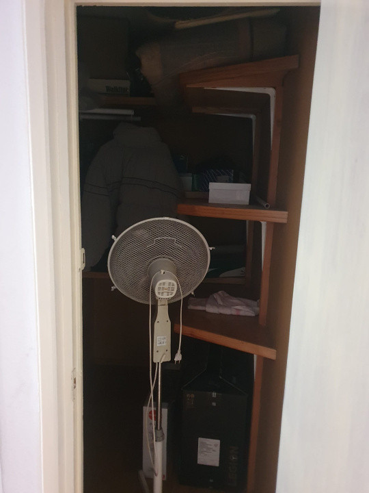 Apartament spațios -4 camere-decomandat-Bulevardul Unirii –Palatul Parlamentului